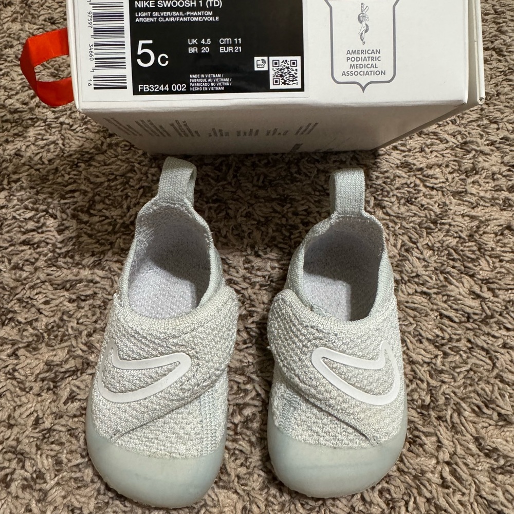 Nike toddler 5c swoosh 1